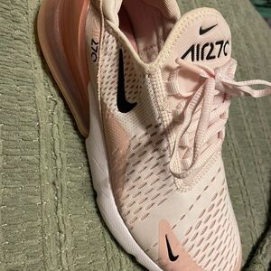Nike Air 270 Women's Light Pink Sneakers